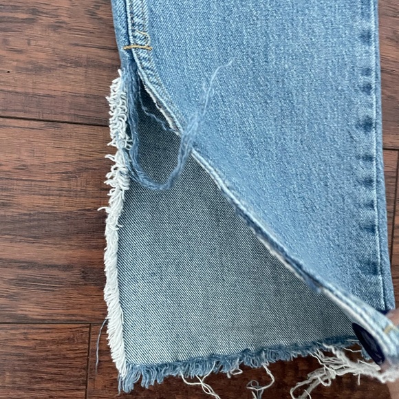 Zara mid rise jeans with slit hems near the bottom - Picture 2 of 6